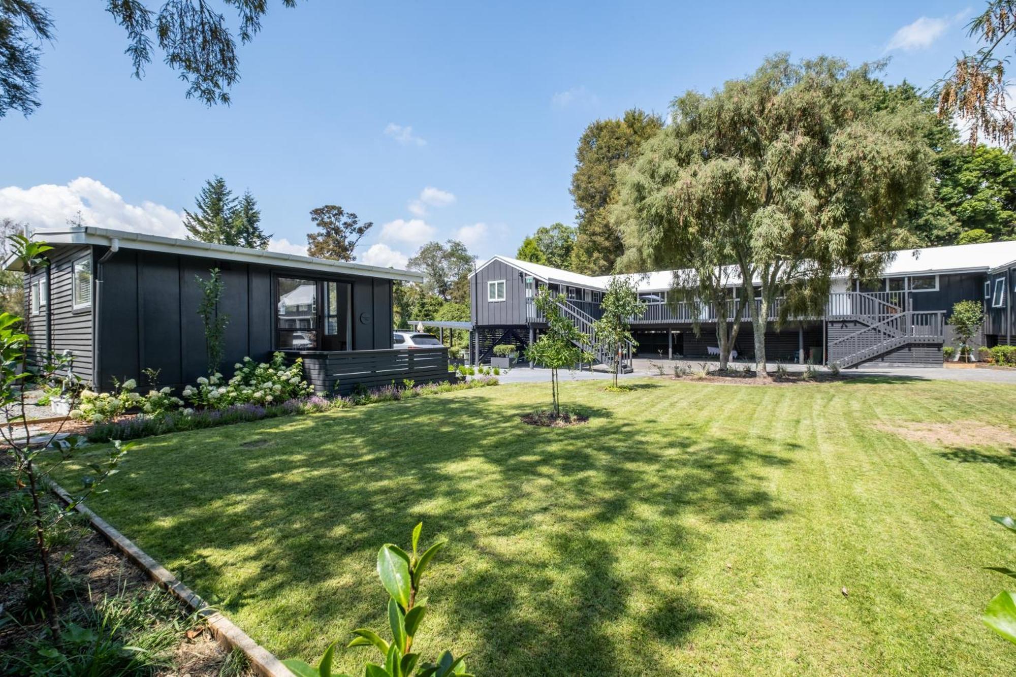 The Quarters Villa Turangi Exteriör bild